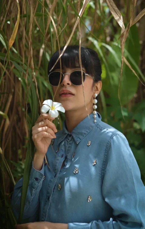DENIM BLUE BUTTON DOWN SHIRT - Image 5