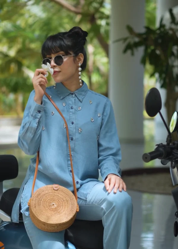 DENIM BLUE BUTTON DOWN SHIRT