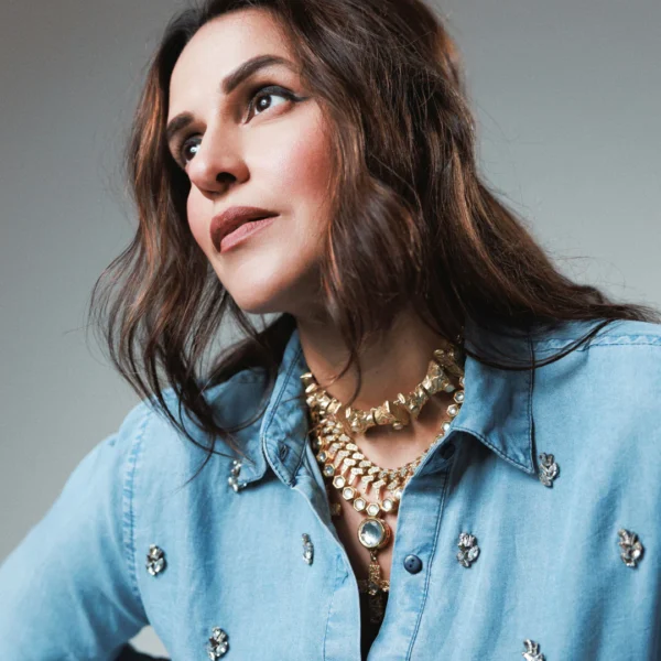 DENIM BLUE BUTTON DOWN SHIRT - Image 4