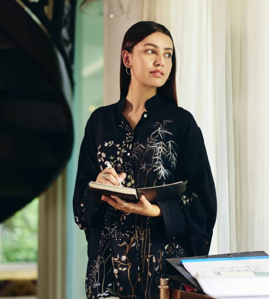 BLACK RIVERIE AHAANA SHIRT