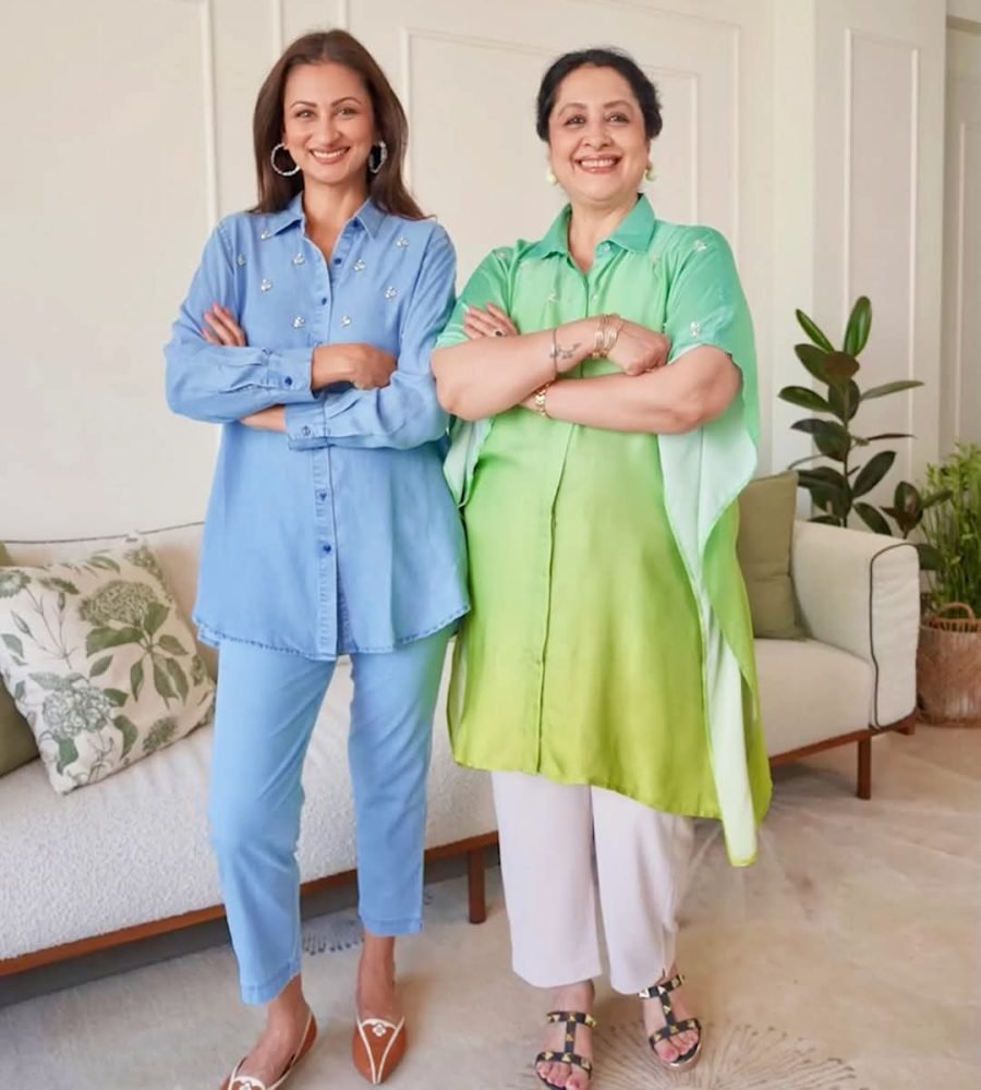 DENIM BLUE BUTTON DOWN SHIRT